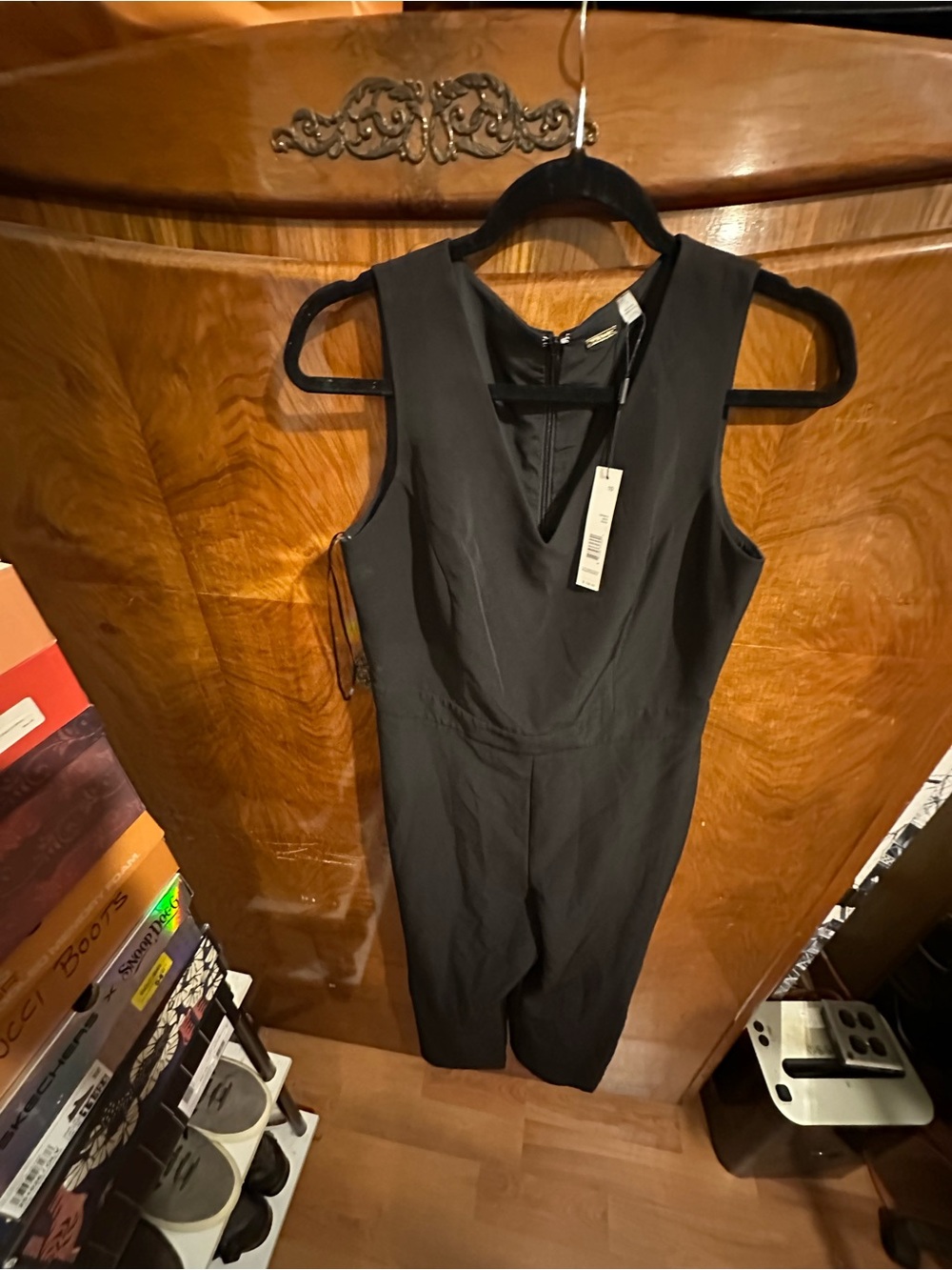 T TAHARI Black Sleeveless Button Accent Hem Jumpsuit